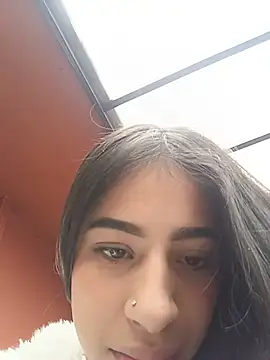 SophiaRivers online show from June 17, 2026, 11:53 am