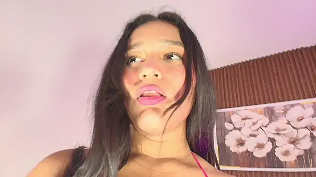 Snapshot of Sara_Chanel_ chatting on June 12, 2026, 12:52 am Sara Chanel online show from June 12, 2026, 12:52 am