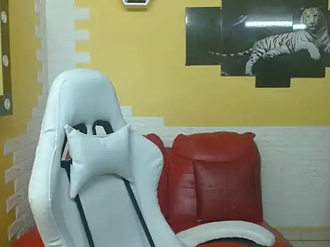 amy valen online show from April 29, 2026, 1:54 am