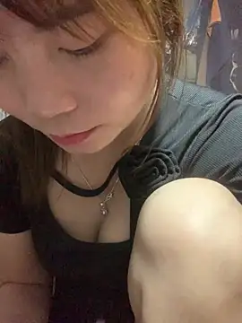 Puzy06 online show from April 30, 2026, 8:32 am