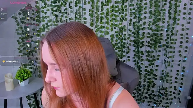Snapshot of Emmaa_Kimm chatting on July 14, 2026, 2:05 am Emmaa Kimm online show from July 14, 2026, 2:05 am