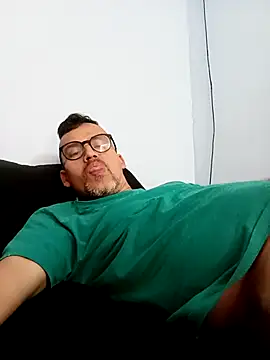 Snapshot of jairo43 chatting on May 13, 2026, 2:24 pm jairo43 online show from May 13, 2026, 2:24 pm