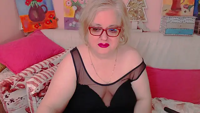 Maturelove xxx online show from May 4, 2026, 6:55 pm