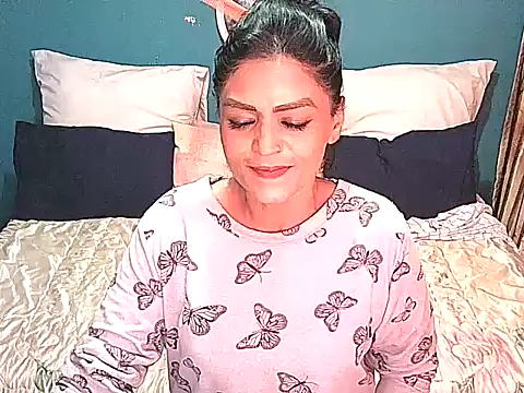 Snapshot of Indian_blaze006 chatting on May 11, 2026, 10:27 am Indian blaze006 online show from May 11, 2026, 10:27 am