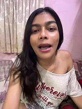 Snapshot of Mayra_xx chatting on May 4, 2026, 4:10 pm Mayra xx online show from May 4, 2026, 4:10 pm