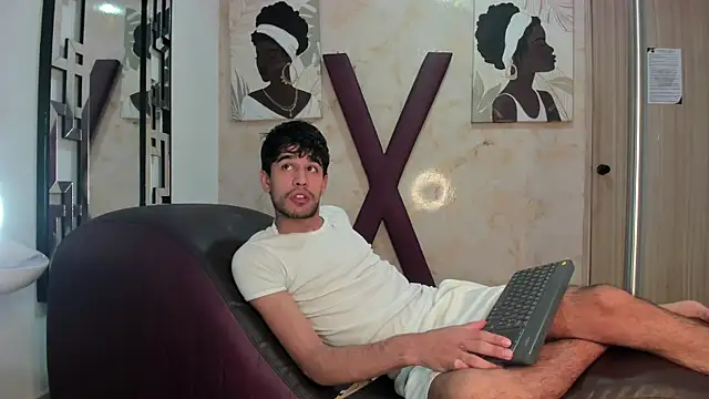 Snapshot of LUCKY_BOX2026 chatting on July 11, 2026, 1:44 pm LUCKY BOX2026 online show from July 11, 2026, 1:44 pm