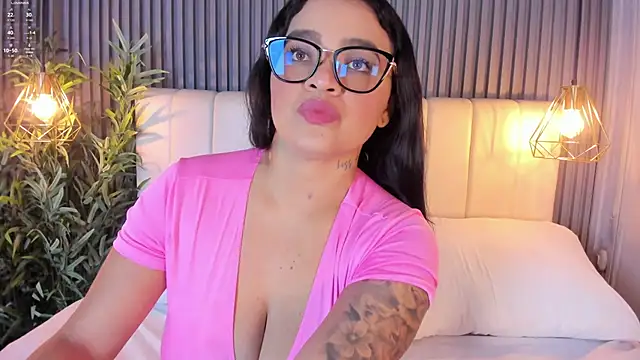MadisonSoler online show from June 7, 2026, 11:48 am