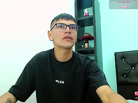 Alexx bigcockk  online show from June 24, 2026, 1:21 pm