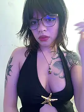 Snapshot of BabySixxxx chatting on June 8, 2026, 4:40 pm BabySixxxx online show from June 8, 2026, 4:40 pm