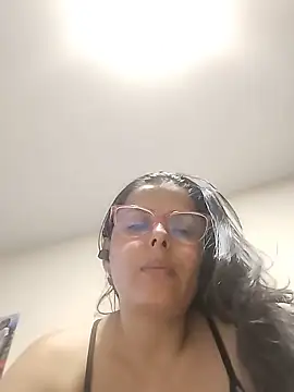 Snapshot of Bella_Morena27 chatting on June 2, 2026, 12:16 pm Bella Morena27 online show from June 2, 2026, 12:16 pm