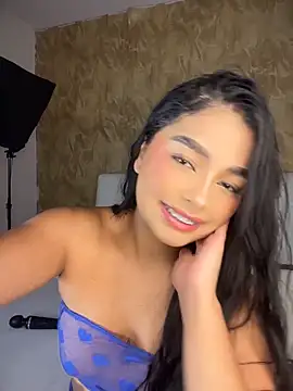 EvasBlazeXXX online show from May 11, 2026, 1:23 pm