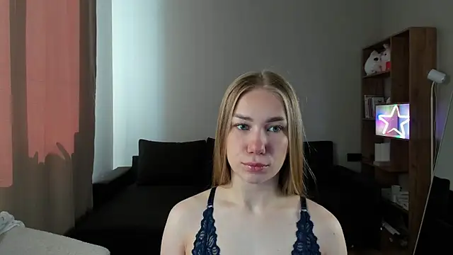 AnnaAlexArti online show from June 2, 2026, 5:07 am