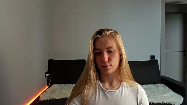 AnnaAlexArti online show from July 11, 2026, 5:08 am