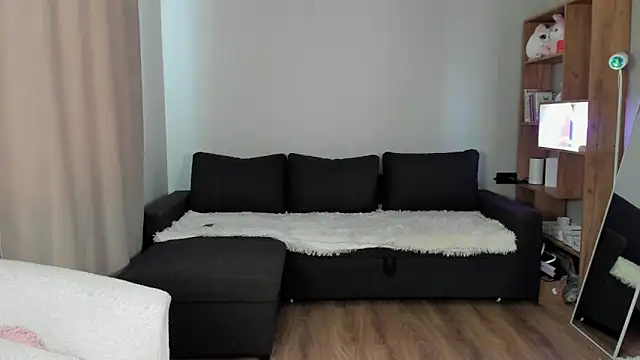 AnnaAlexArti online show from June 5, 2026, 5:34 am