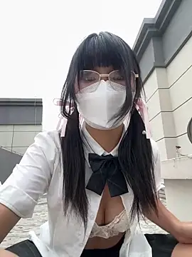 yingtao-888 online show from May 28, 2026, 11:32 pm