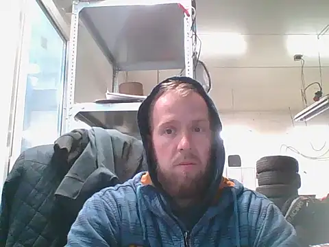 Snapshot of bardiauto chatting on April 30, 2026, 5:03 am bardiauto online show from April 30, 2026, 5:03 am