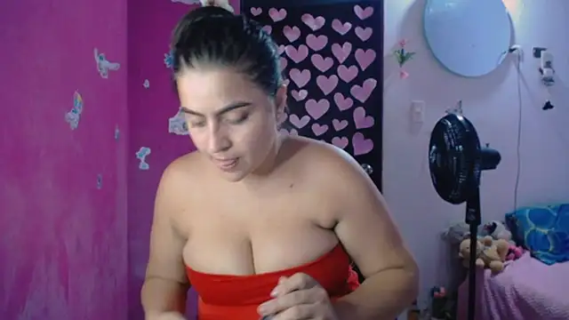 Kiara tits online show from May 31, 2026, 1:33 am