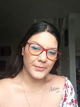Bella y Bestia 20cm online show from May 2, 2026, 4:45 pm