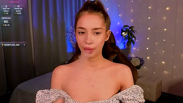 Snapshot of Monica_Venom chatting on June 10, 2026, 1:34 pm Monica Venom online show from June 10, 2026, 1:34 pm