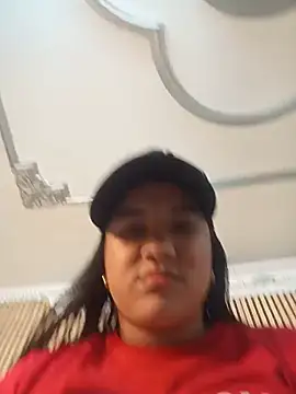 NATY BUSTOS online show from May 22, 2026, 1:36 am