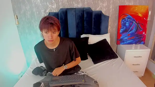 Snapshot of Liam_Grayson_ chatting on May 25, 2026, 12:26 pm Liam Grayson online show from May 25, 2026, 12:26 pm
