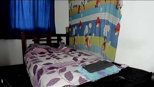 Snapshot of Vannellope_vladimir chatting on June 10, 2026, 1:56 pm Vannellope vladimir online show from June 10, 2026, 1:56 pm