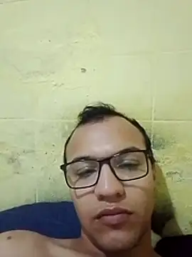 Snapshot of Marciosafado25 chatting on July 5, 2026, 8:59 pm Marciosafado25 online show from July 5, 2026, 8:59 pm