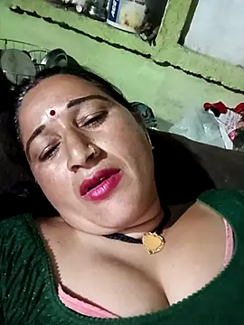 Haliya8 online show from May 13, 2026, 4:36 pm