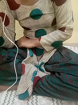 Seema yadav01 online show from May 31, 2026, 5:13 am