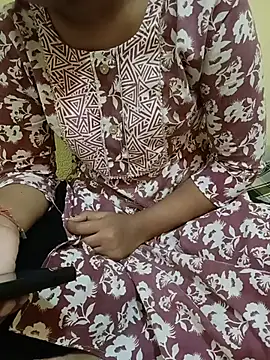 Snapshot of Seema_yadav01 chatting on August 1, 2026, 5:05 am Seema yadav01 online show from August 1, 2026, 5:05 am