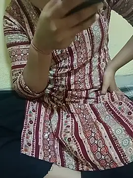Snapshot of Seema_yadav01 chatting on July 21, 2026, 5:20 am Seema yadav01 online show from July 21, 2026, 5:20 am