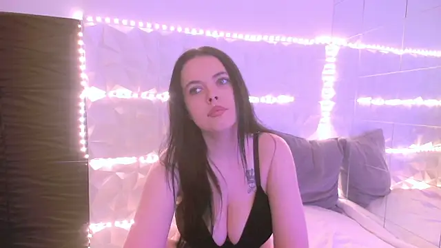 Isabell3 online show from May 20, 2026, 4:31 am