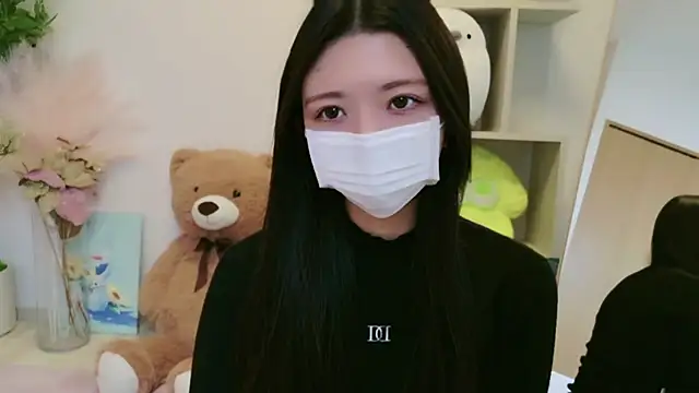 -Luna JP- online show from May 6, 2026, 5:33 am