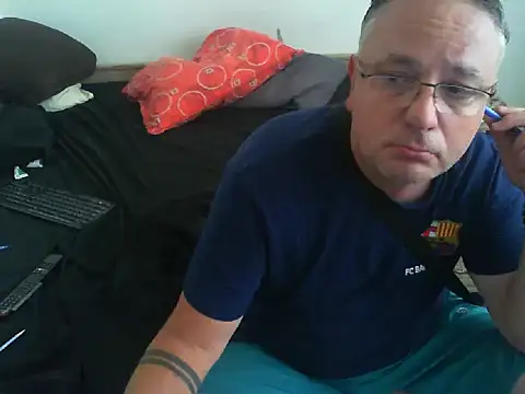 Snapshot of GeorgeCarlo chatting on June 8, 2026, 10:27 am GeorgeCarlo online show from June 8, 2026, 10:27 am