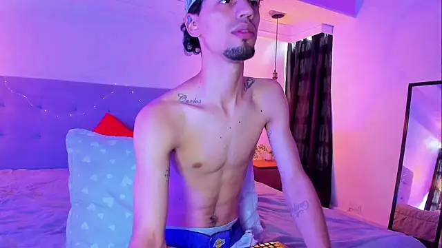 MichaelEvanss  online show from May 26, 2026, 12:47 pm