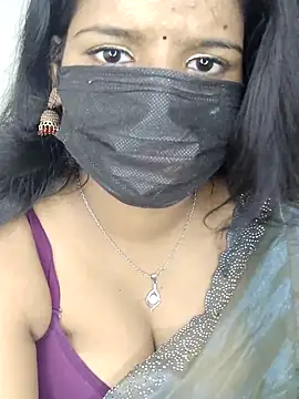 Snapshot of Axy1_1 chatting on May 12, 2026, 4:57 pm Axy1 1 online show from May 12, 2026, 4:57 pm