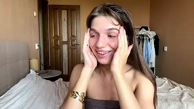 Snapshot of TrishIsaac chatting on June 29, 2026, 7:26 am TrishIsaac online show from June 29, 2026, 7:26 am