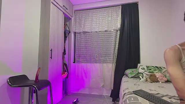  peachyboy online show from July 16, 2026, 4:31 am
