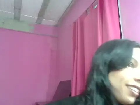 pamelaamorette online show from May 26, 2026, 1:26 am