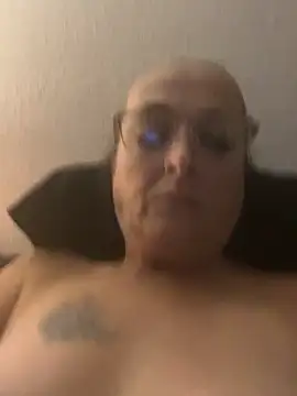LuckyC76 online show from July 24, 2026, 1:23 am