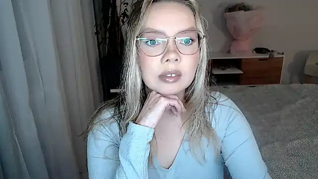 PolinaXXXXXJones online show from June 29, 2026, 8:41 pm