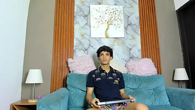 GOLDEN 2026 online show from May 10, 2026, 7:27 pm