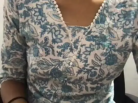 Harleen Kaur07 online show from June 27, 2026, 12:22 pm