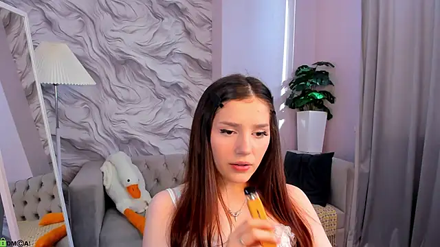 Snapshot of Lonny_Peach chatting on May 30, 2026, 3:13 am Lonny Peach online show from May 30, 2026, 3:13 am