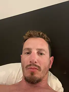 Oliverhnt online show from June 14, 2026, 10:11 pm