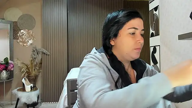 Snapshot of BBWLuxuryMuse chatting on May 23, 2026, 11:31 am BBWLuxuryMuse online show from May 23, 2026, 11:31 am