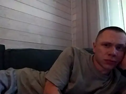 fitboyy  online show from June 25, 2026, 5:40 pm