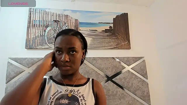 Snapshot of Alisson-Noa chatting on August 3, 2026, 12:44 pm Alisson-Noa online show from August 3, 2026, 12:44 pm