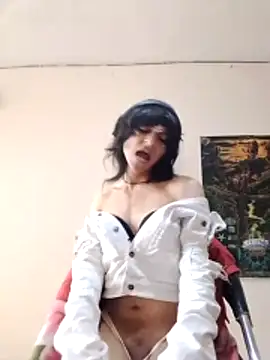 Snapshot of Liil_bunny chatting on May 15, 2026, 3:21 pm Liil bunny online show from May 15, 2026, 3:21 pm
