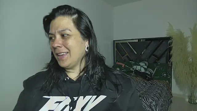 Snapshot of Martina_Foxy01 chatting on May 11, 2026, 11:33 am Martina Foxy01 online show from May 11, 2026, 11:33 am